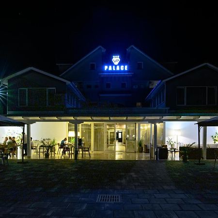 Vila Palace Caransebeş 外观 照片